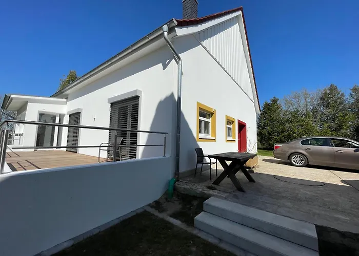 Appartement Mit 2 Schlafzimmern Und Terrasse