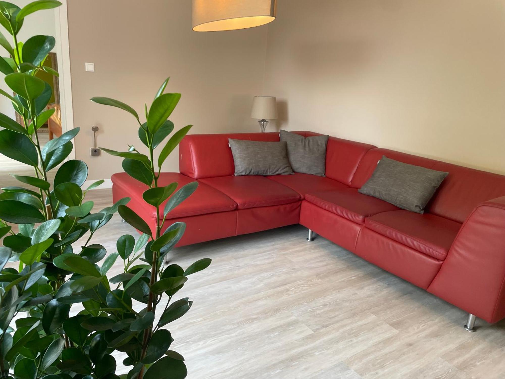 Mit 2 Schlafzimmern Und Terrasse Apartment *